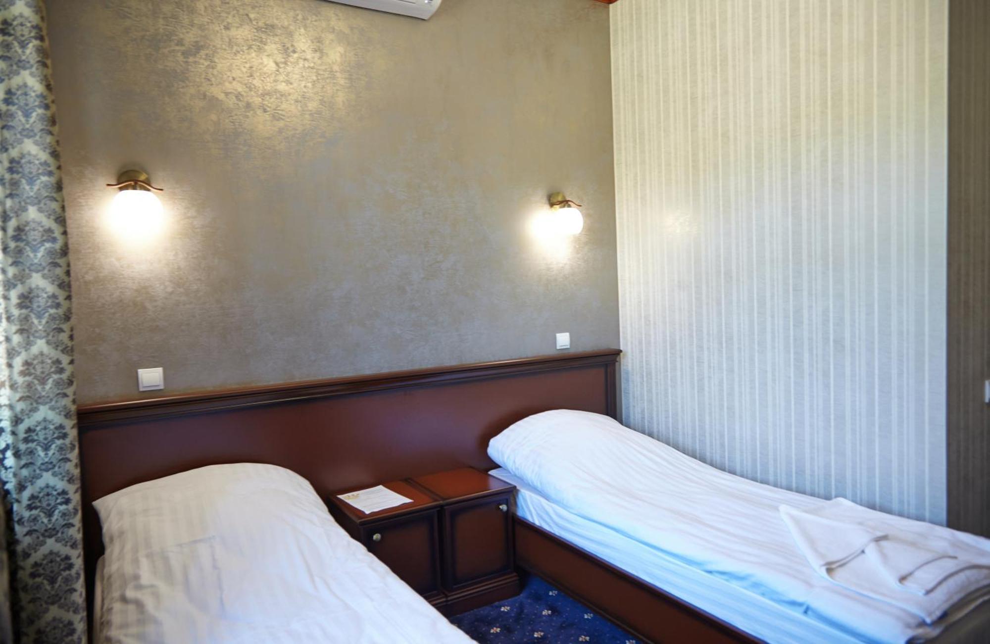 Carivka Hotel Phòng bức ảnh
