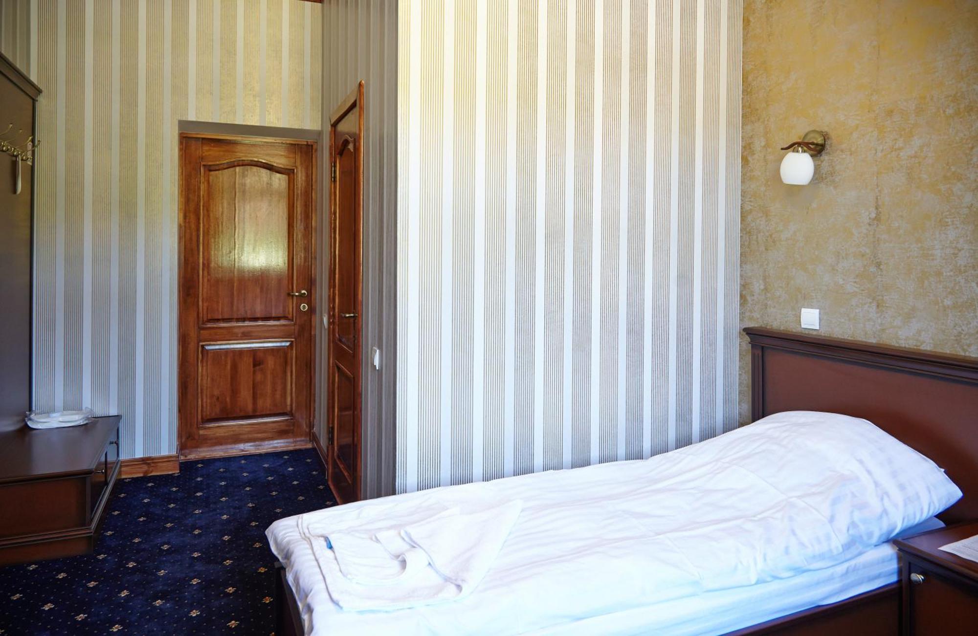 Carivka Hotel Phòng bức ảnh